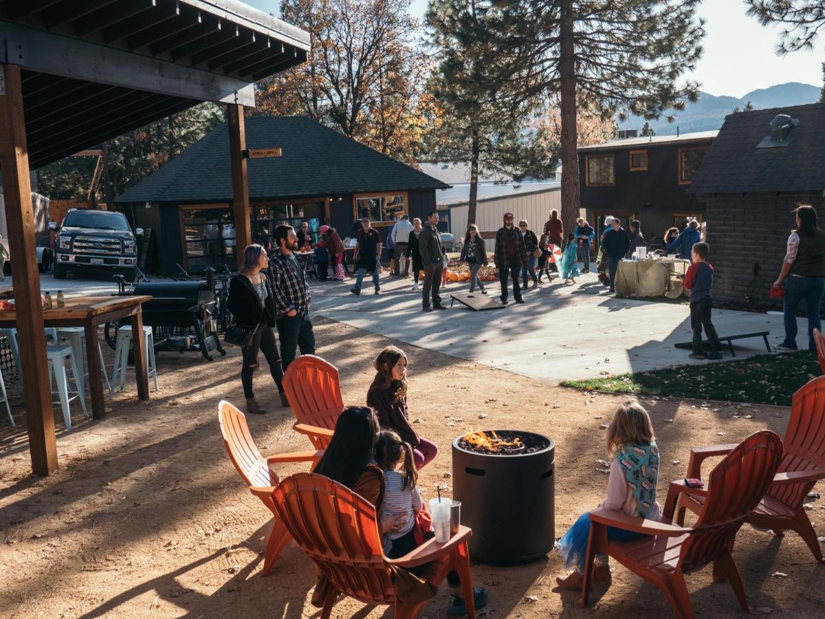 Summit View Inn Маунт Шаста Екстериор снимка