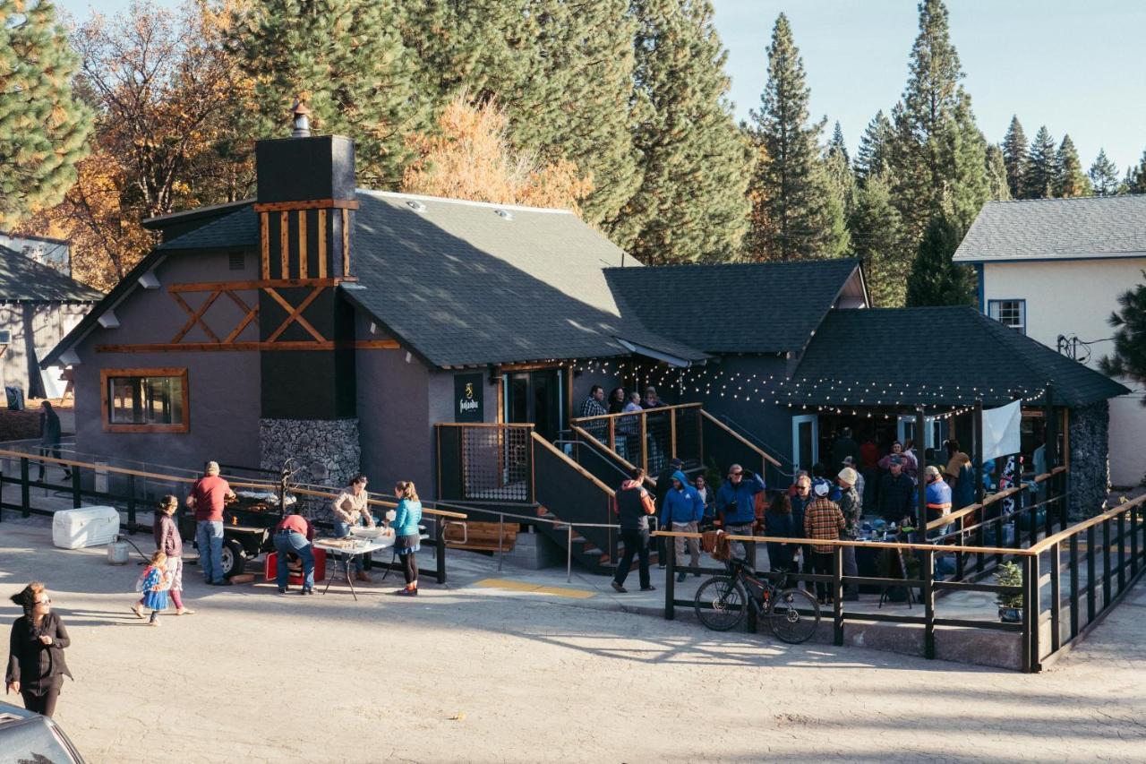 Summit View Inn Маунт Шаста Екстериор снимка